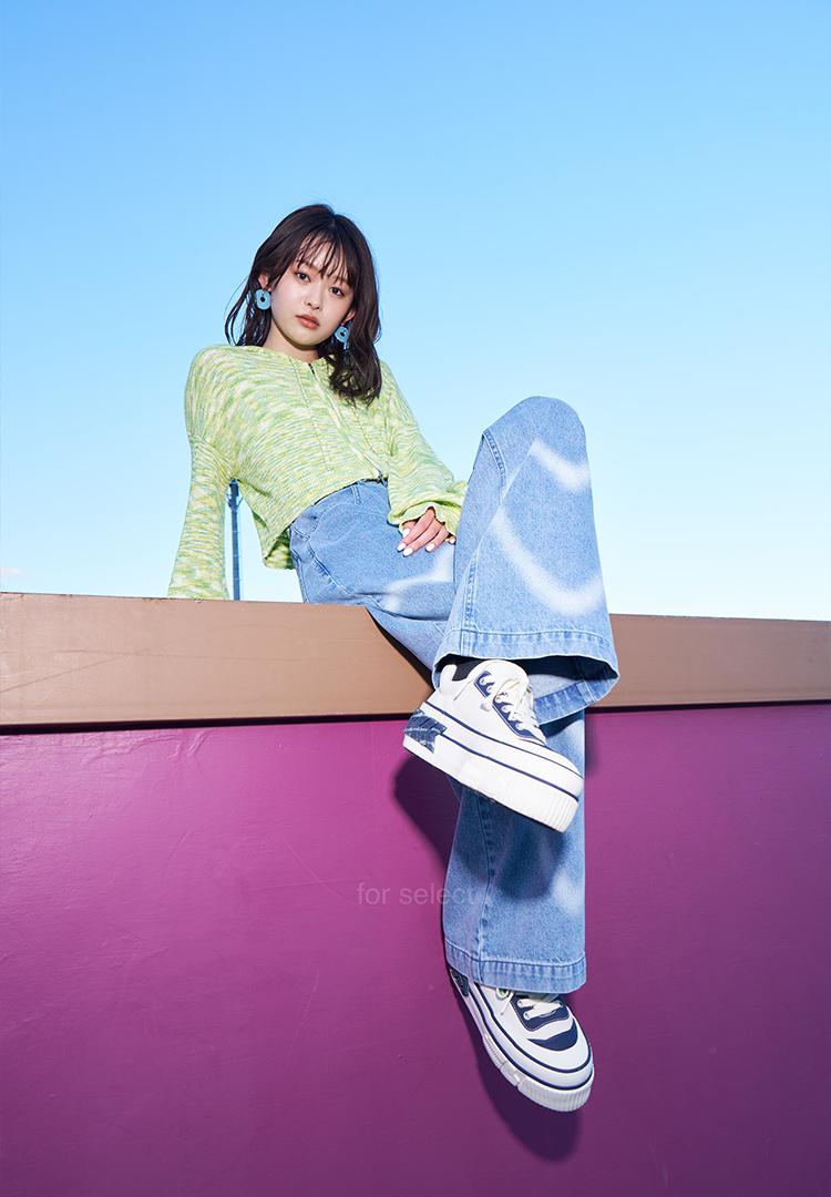 LOOK1