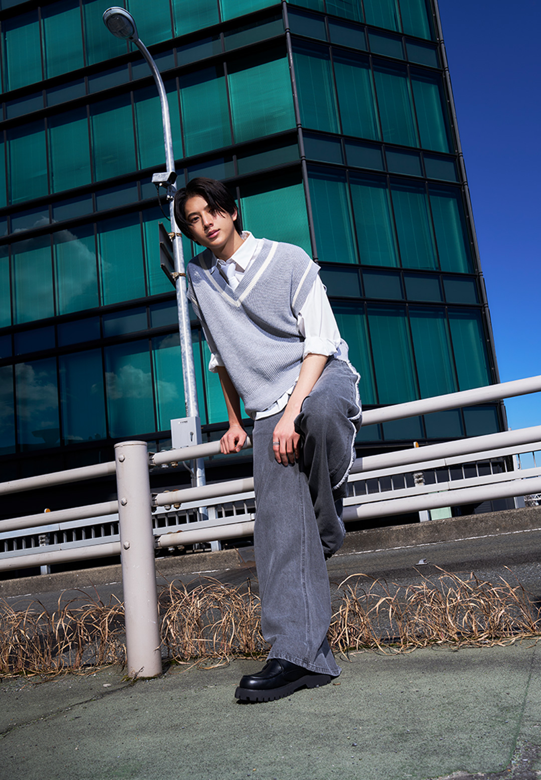 LOOK4