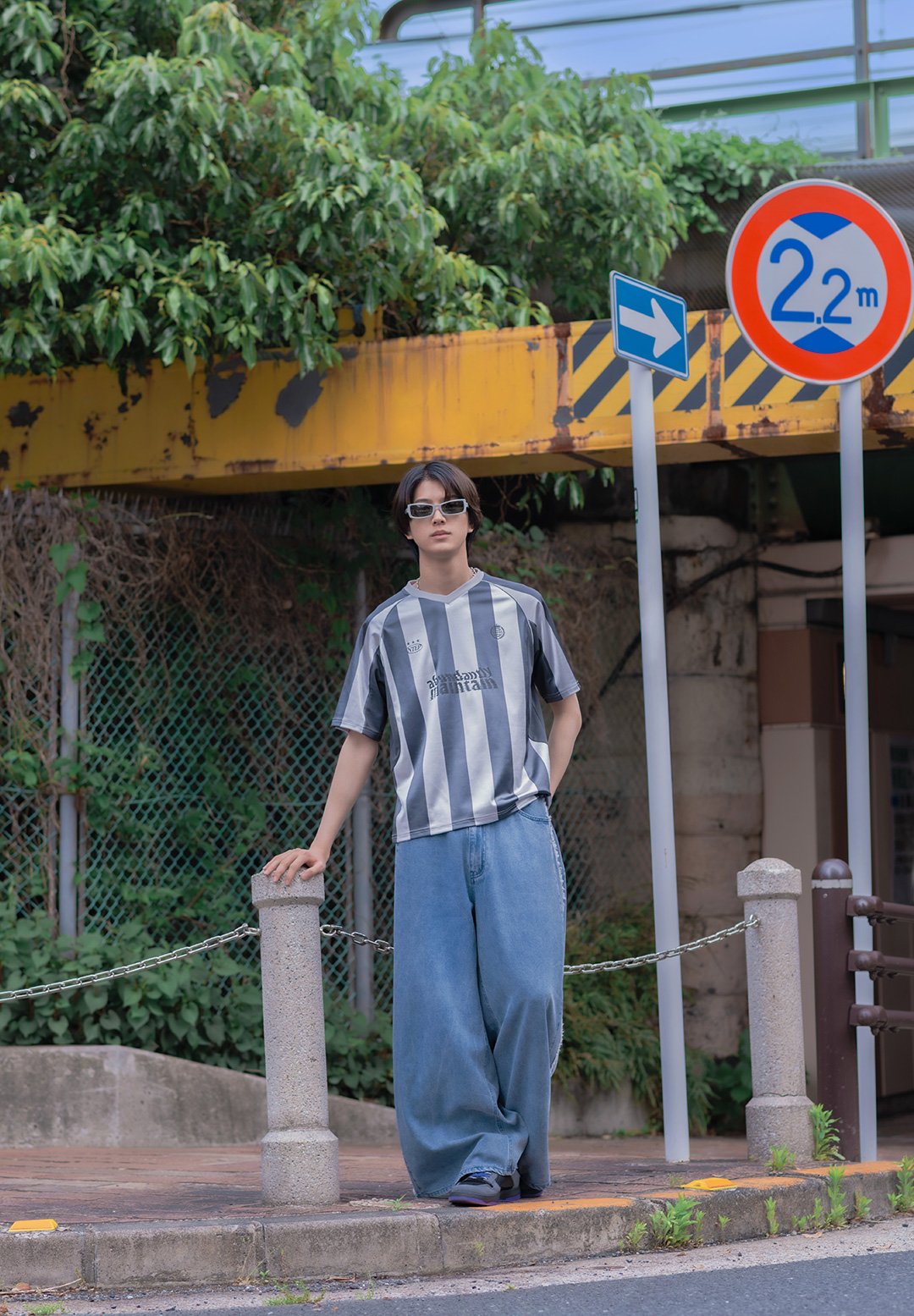 LOOK4