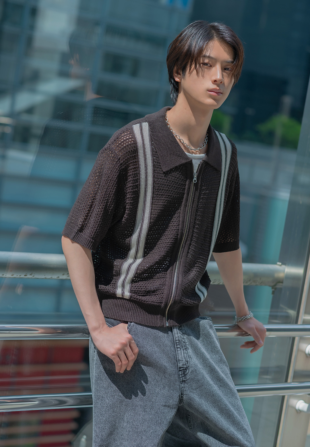 LOOK7