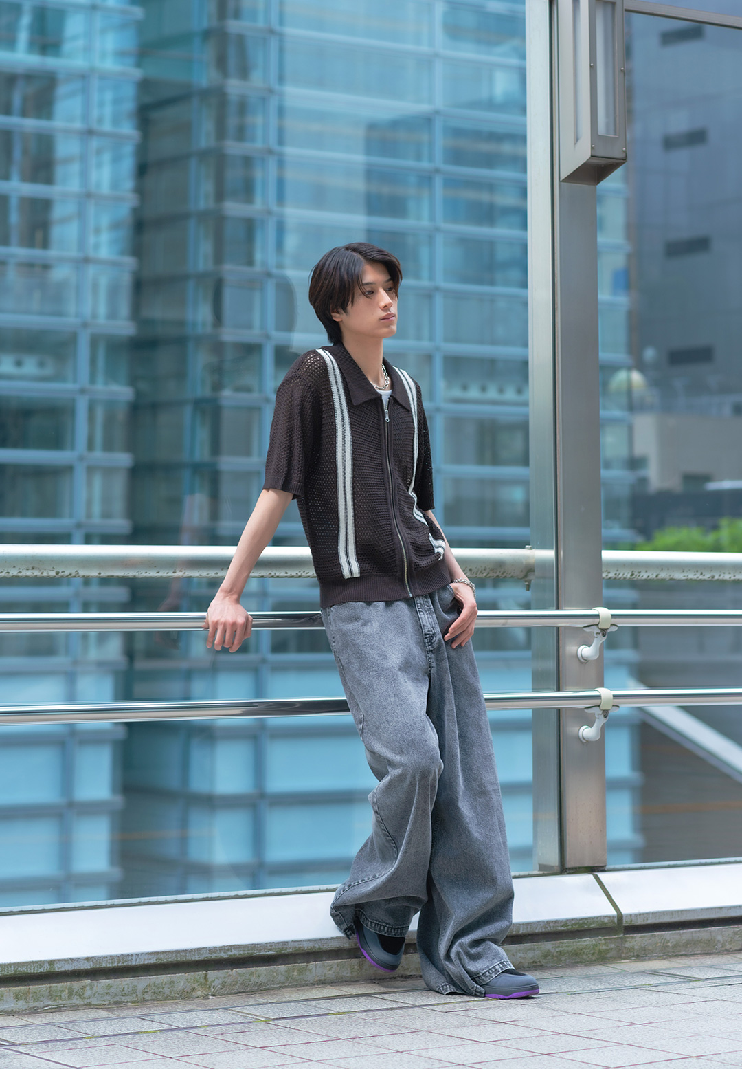 LOOK7