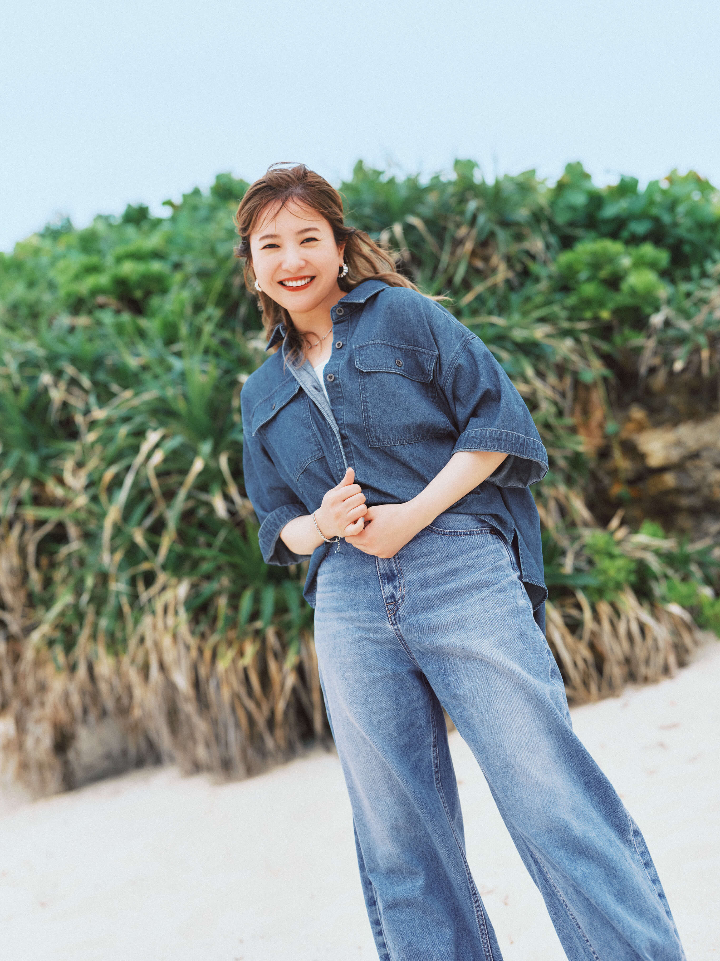 この夏も、デニムの気分。吉高由里子がはきこなすデニムシリーズ。 GOOD DENIM 2025 Summer with Yuriko Yoshitaka  | GOOD DENIM CURVE PANTS 吉高由里子