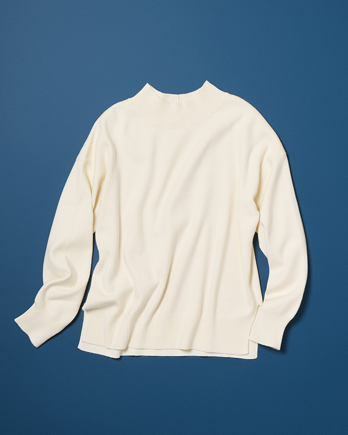 女優・吉高由里子が着るとろける着ごこちのニットシリーズ | Stand Slit Pullover