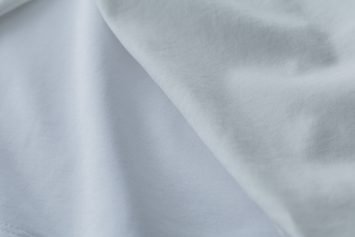 吉高由里子・宮沢氷魚がまとう 1枚でサマ見えするリッチクリーンTeeシリーズ | Rich Cleen Tee Elevate your everyday style | ALL ABOUT “Rich Clean Tee” point 1