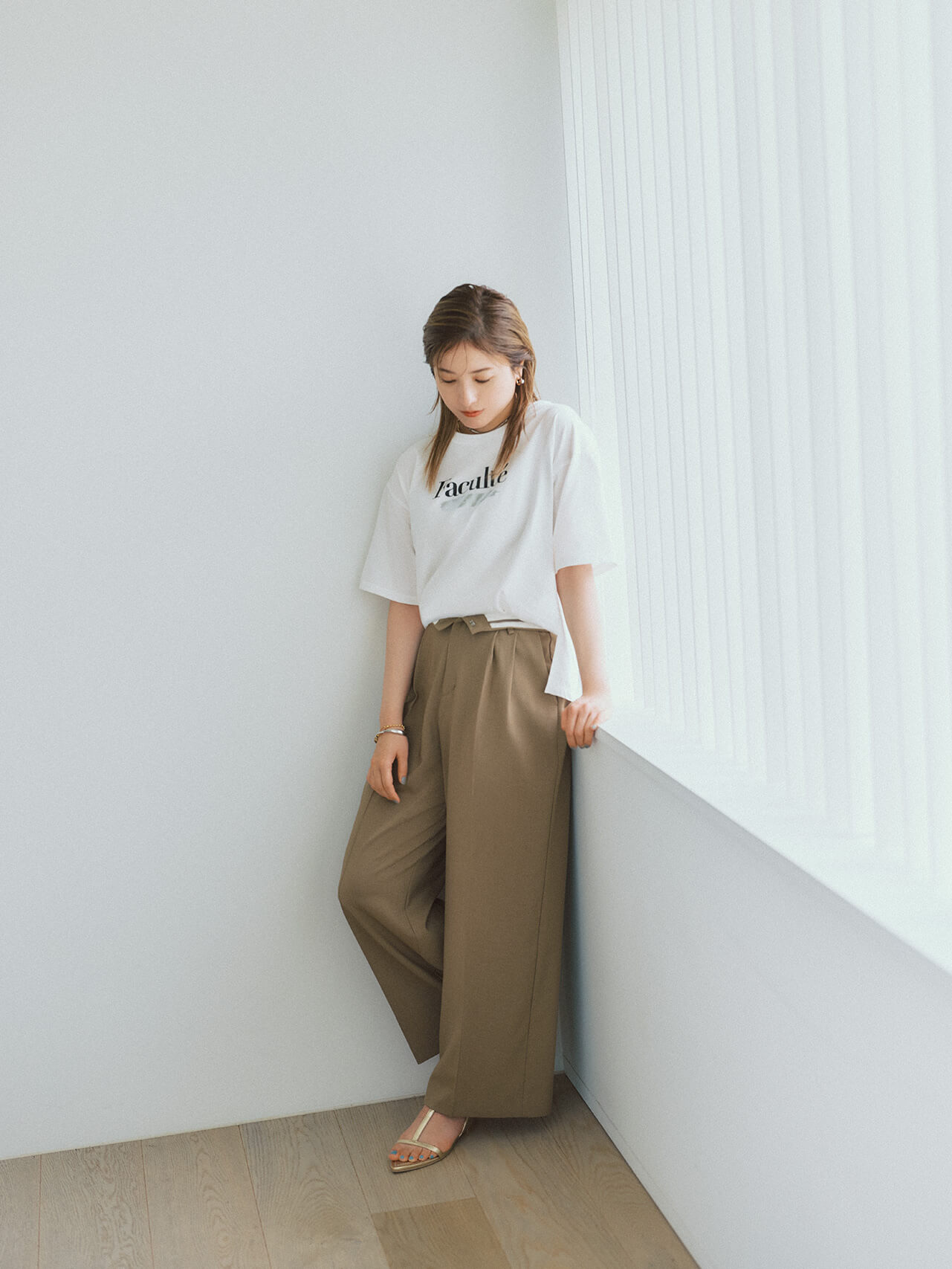 吉高由里子・宮沢氷魚がまとう 1枚でサマ見えするリッチクリーンTeeシリーズ | Rich Cleen Tee Elevate your everyday style | 吉高由里子さん　１