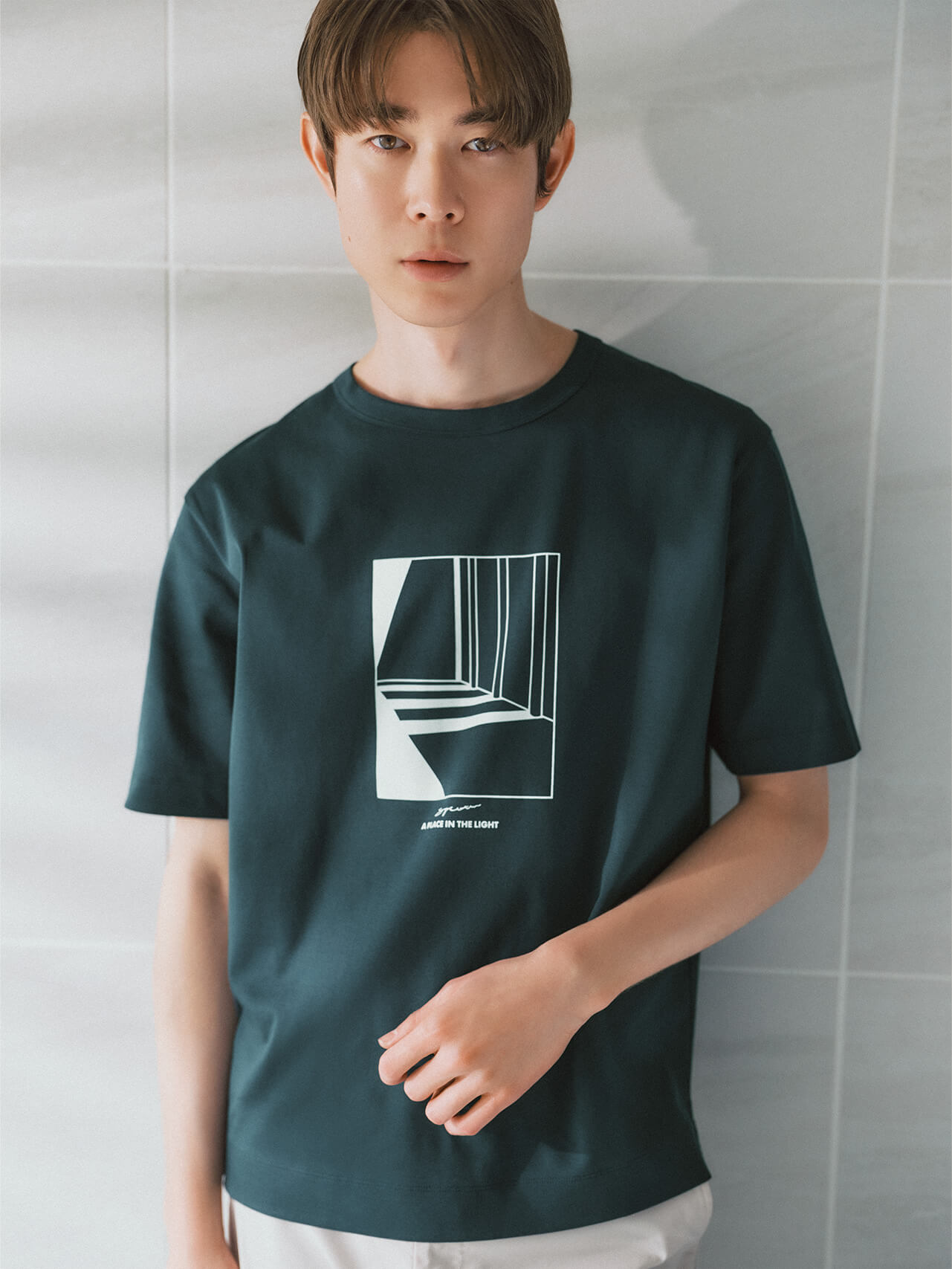 吉高由里子・宮沢氷魚がまとう 1枚でサマ見えするリッチクリーンTeeシリーズ | Rich Cleen Tee Elevate your everyday style | 宮沢氷魚さん　３