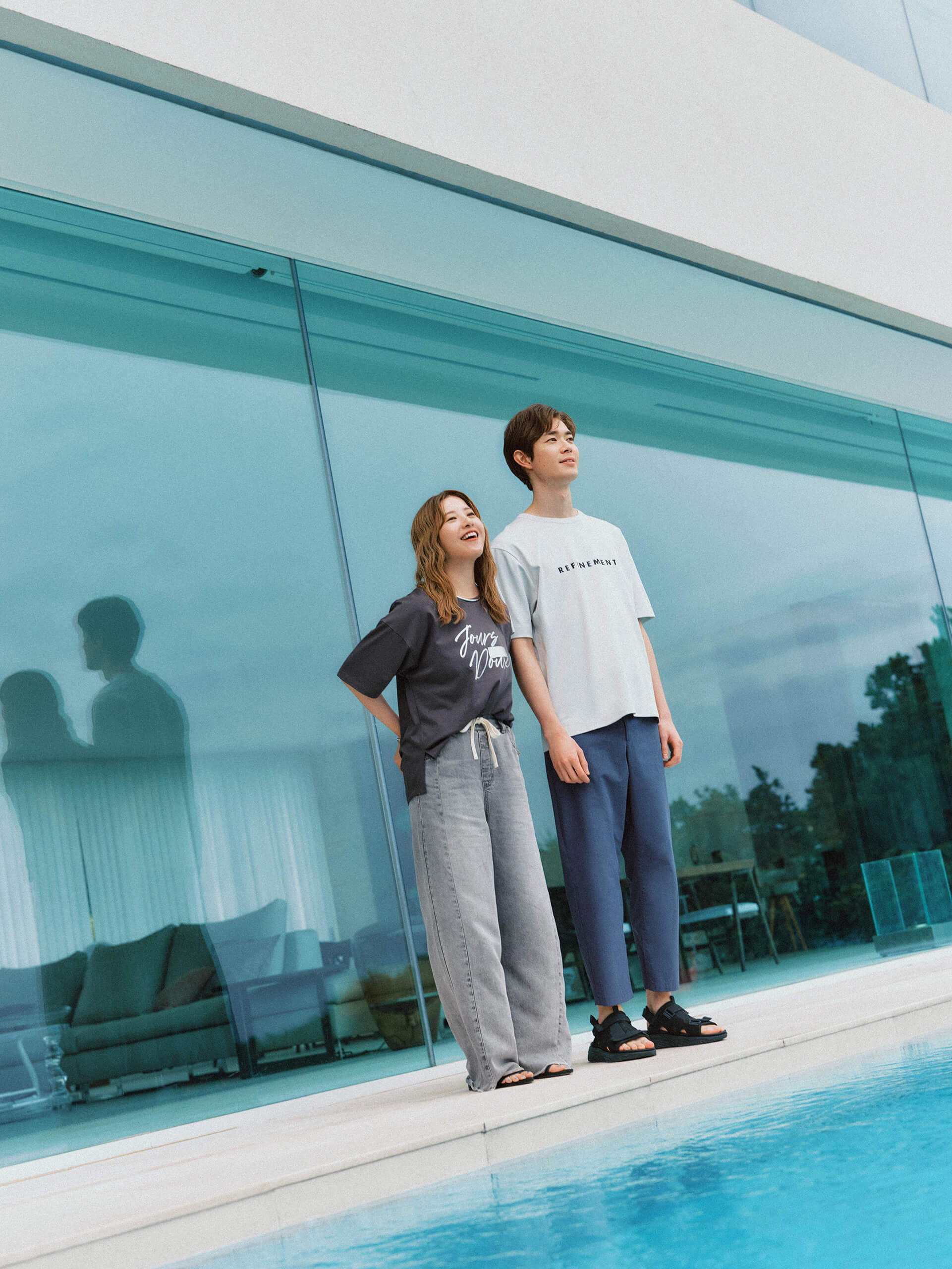 吉高由里子・宮沢氷魚がまとう 光沢感で高見えする リッチクリーンTeeシリーズ | Rich Cleen Tee Elevate your everyday style | 吉高由里子さん　宮沢氷魚さん　１