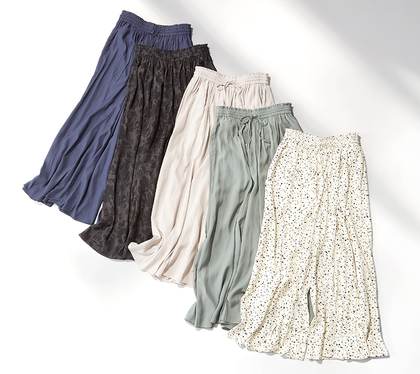 02 Wide Pants - Wide pants are very popular because they are elegant yet comfortable! Wide pants