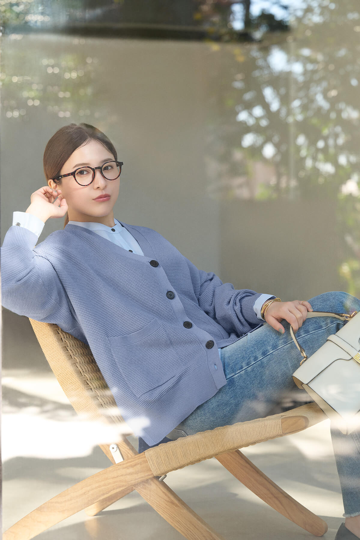 スッキレイ 2025 Spring with Yuriko Yoshitaka 吉高由里子が着るスッキリ見えて気分があがる万能ニットシリーズ | V-Neck Cardigan 吉高由里子さん1