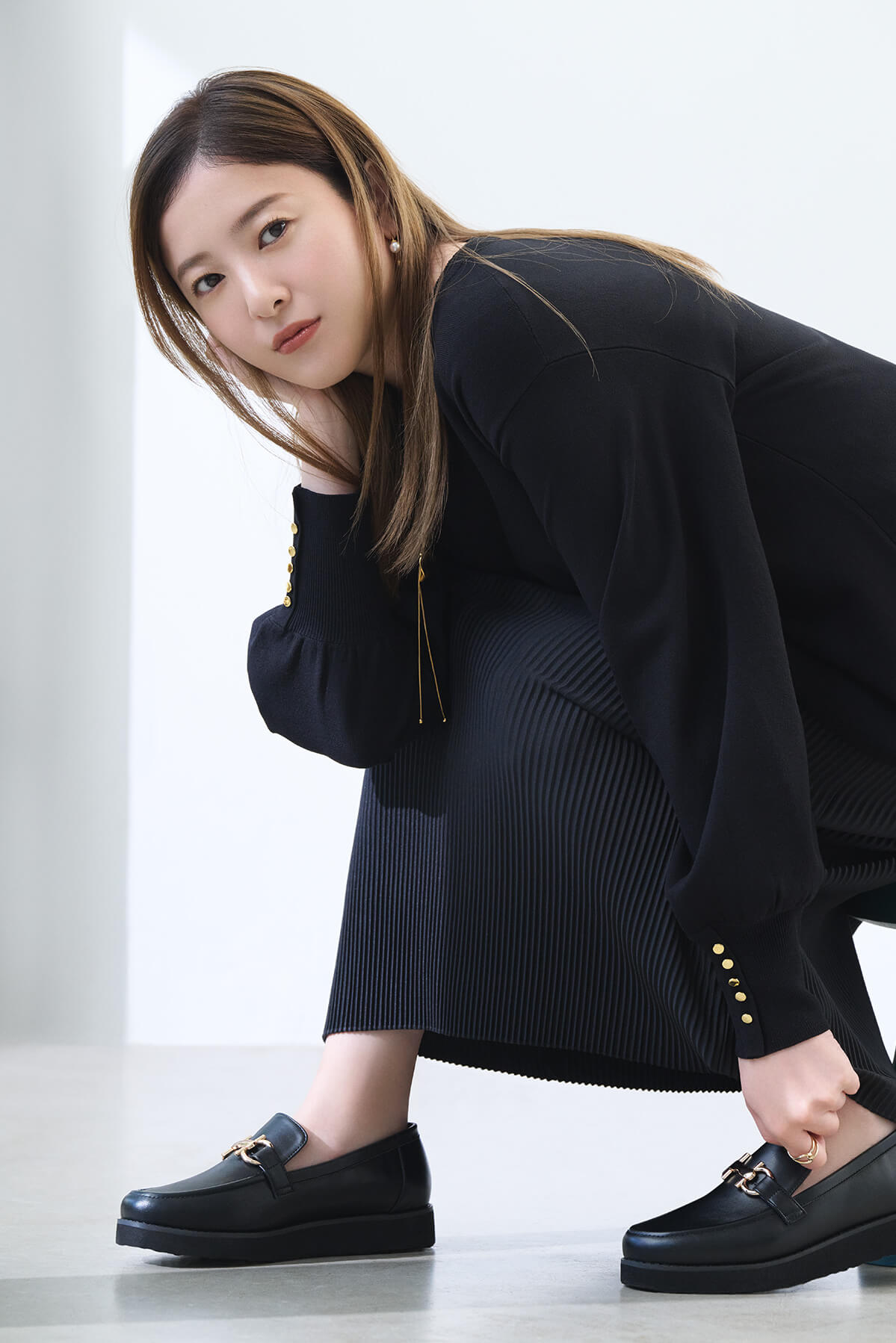 スッキレイ 2025 Spring with Yuriko Yoshitaka 吉高由里子が着るスッキリ見えて気分があがる万能ニットシリーズ | Peplum Pullover 吉高由里子さん3