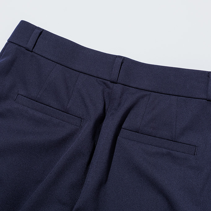 あったかくてキレイにキマるウツクシルエットで冬を乗り切る! | プレミアムスリムストレートパンツ 2