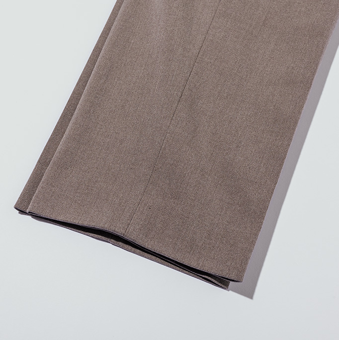 あったかくてキレイにキマるウツクシルエットで冬を乗り切る! | ウツクシルエットテーパードパンツ 3